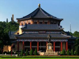 Dr. Sun Yat-sen Memorial Hall Tour